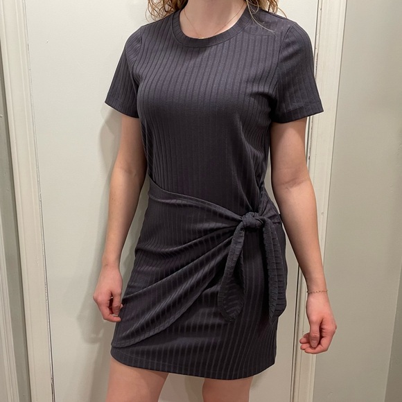 NWT Evereve Women's Teagan Knotted Dress Oxide Ribbed Wrap Dress - size M - Picture 1 of 7